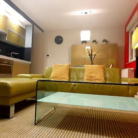Apartment Zaralux *