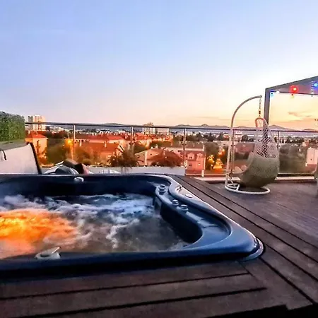 Apartment Zaralux Zadar