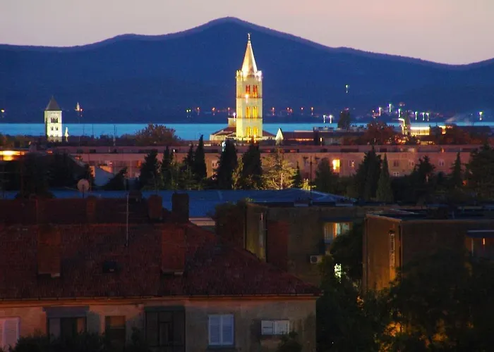 Zaralux Apartamento Zadar